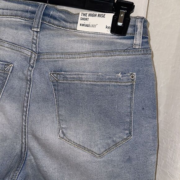 kensie 6/28 Vintage Luxe High Rise Raw Hem Distressed Blue Med Wash Shorts - Picture 9 of 11